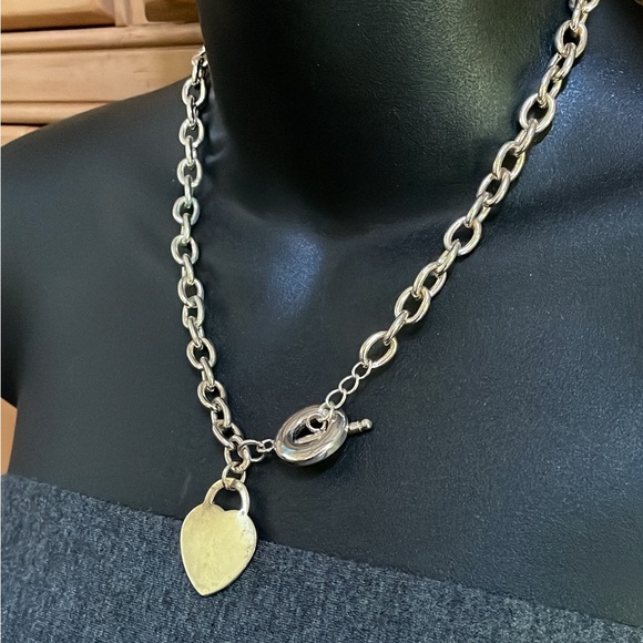 Bold Rolo Link Toggle Clasp Heart Pendant Charm Necklace Vintage Silver - Picture 3 of 9